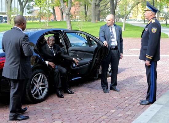 Kremlin Superintendent Sergei Khlebnikov welcomes foreign delegation heads and honorary guests