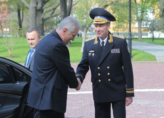 Kremlin Superintendent Sergei Khlebnikov welcomes foreign delegation heads and honorary guests