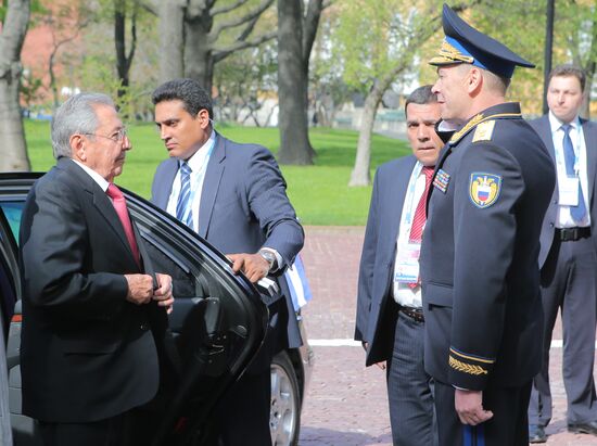 Foreign delegation heads and honorary guests welcomed by Kremlin's Commandant Sergei Khlebnikov