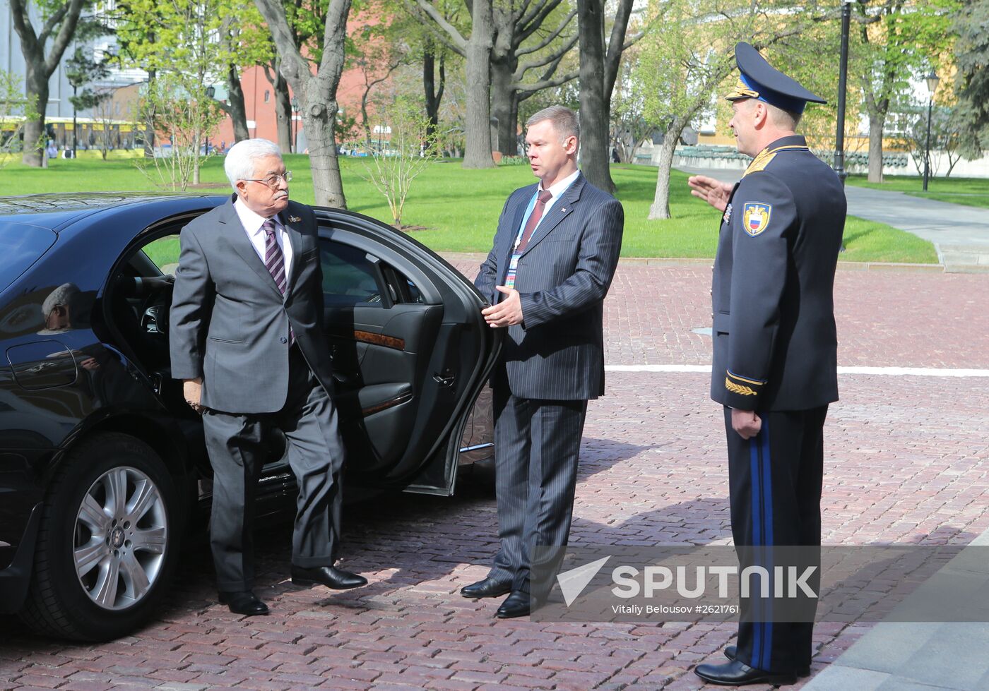 Kremlin Superintendent Sergei Khlebnikov welcomes foreign delegation heads and honorary guests
