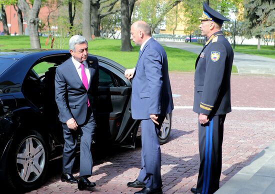 Kremlin Superintendent Sergei Khlebnikov welcomes foreign delegation heads and honorary guests