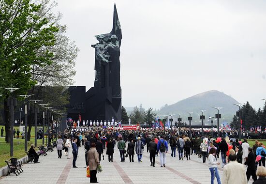 Donetsk People's Republic celebrates 70th anniversary of Victory in 1941-1945 Great Patriotic War