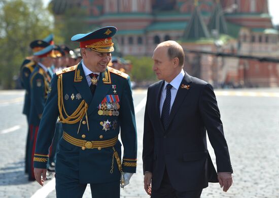 Vladimir Putin attends military parade to mark 70th anniversary of Victory in 1941-1945 Great Patriotic War