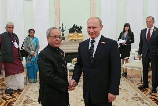 Russian President V. Putin meets with Indian President P. Mukherjee