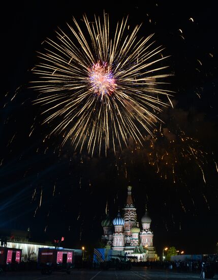 Fireworks to mark 70th anniversary of Victory in 1941-1945 Great Patriotic War