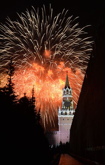 Fireworks to mark 70th anniversary of Victory in 1941-1945 Great Patriotic War