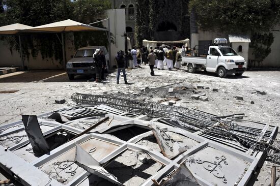 Arab coalition warplanes bomb residence of former Yemeni president Ali Abdullah Saleh