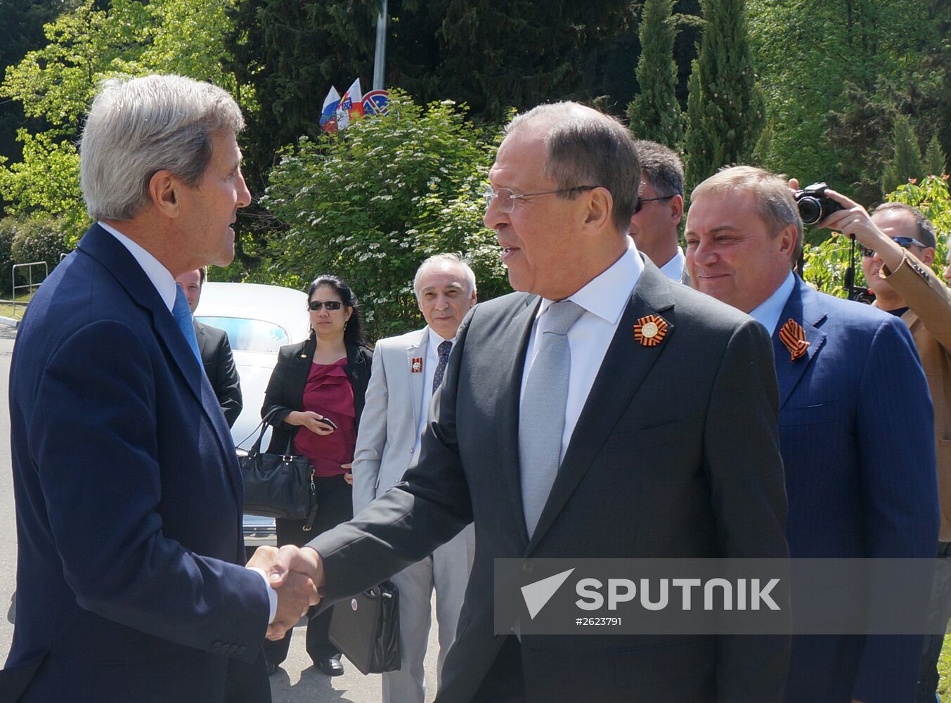 Russian Foreign Minister Sergey Lavrov meets with US Secretary of State John Kerry