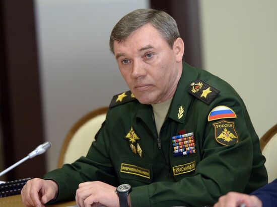 Russian President Vladimir Putin chairs meeting with senior Defense Ministry officials and defense-industry representatives