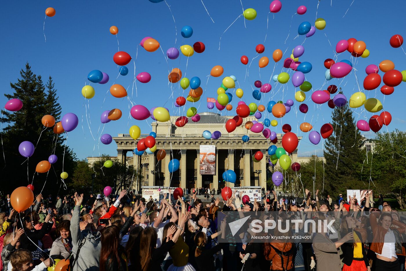 Novosibirsk State Opera and Ballet Theater marks its 70th anniversary