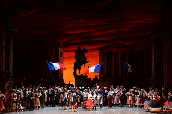 Novosibirsk State Opera and Ballet Theater marks its 70th anniversary