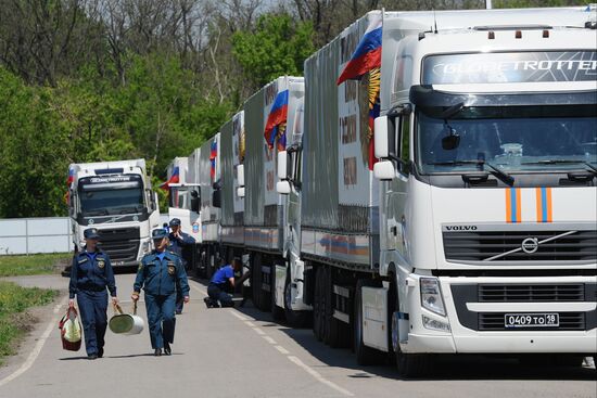 Humanitarian aid convoy in Rostov Region prepares to depart for southeastern Ukraine