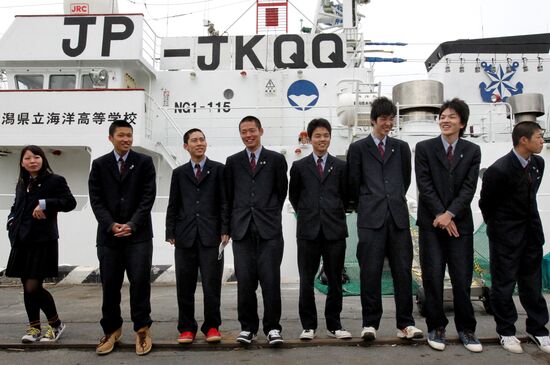 Japanese ship Kayo-Maru arrives in Vladivostok