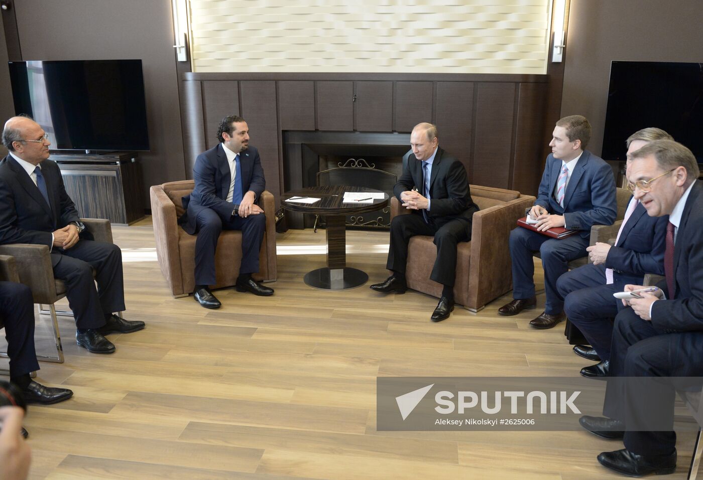 President Vladimir Putin meets with Omsk Region Governor Vladimir Nazarov