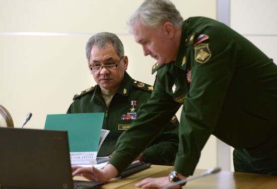 Vladimir Putin chairs meeting on armed forces development