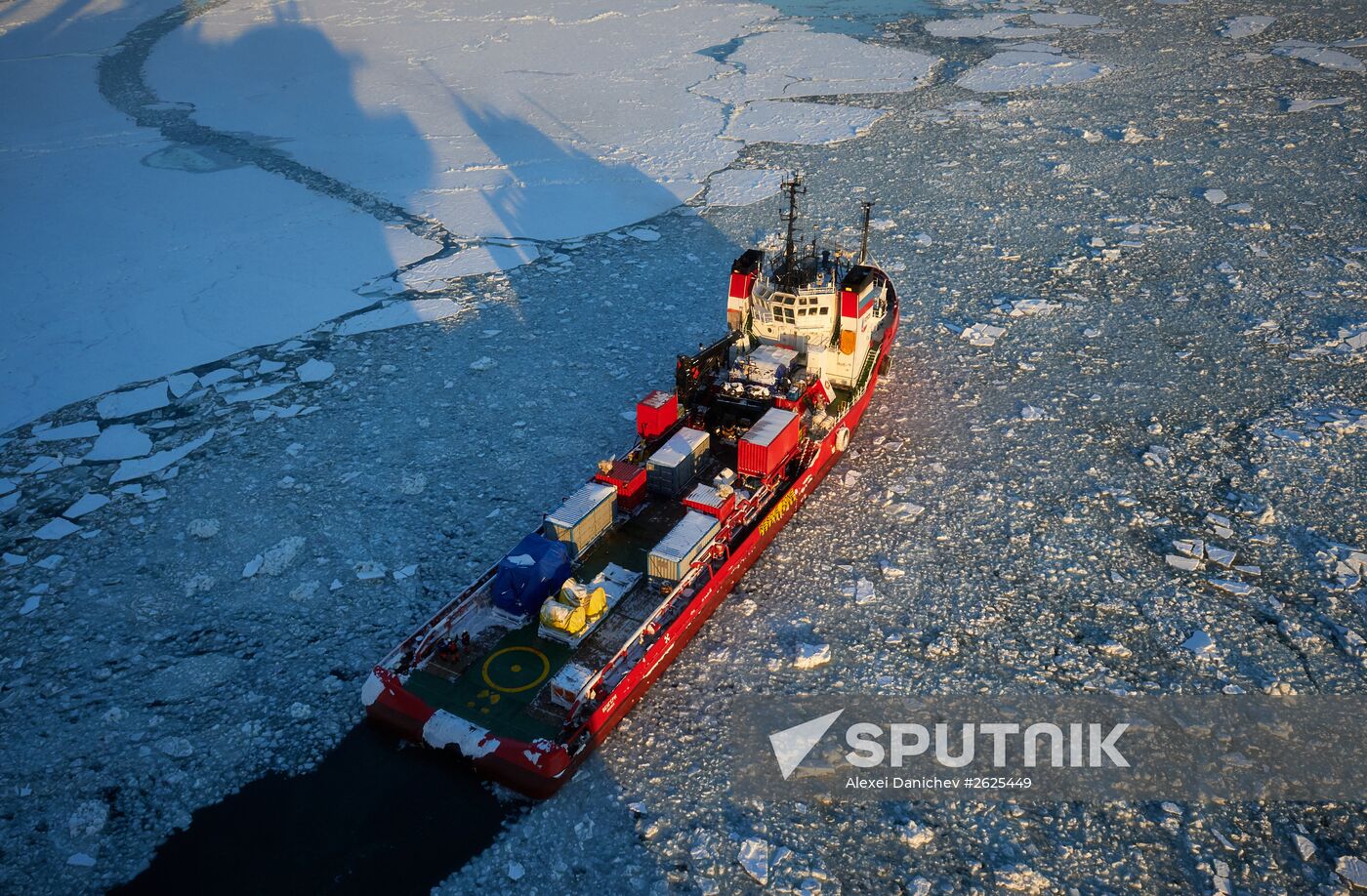 Prirazlomnaya offshore oil platform