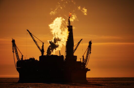 Prirazlomnaya offshore oil platform