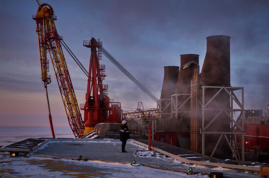 Prirazlomnaya offshore oil platform