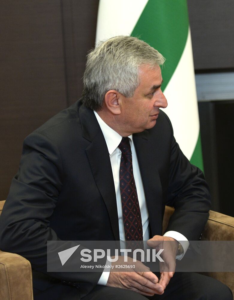Russian President Putin meets with Abkhaz President Khajimba