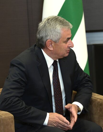 Russian President Putin meets with Abkhaz President Khajimba