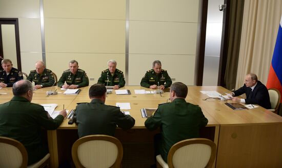 President Putin chairs meeting on Russian military development