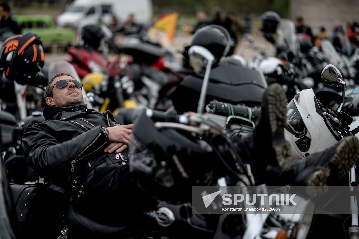 People open motorcycle season in Veliky Novgorod.