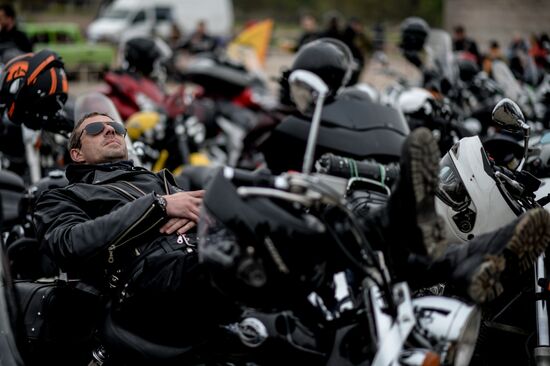 People open motorcycle season in Veliky Novgorod.