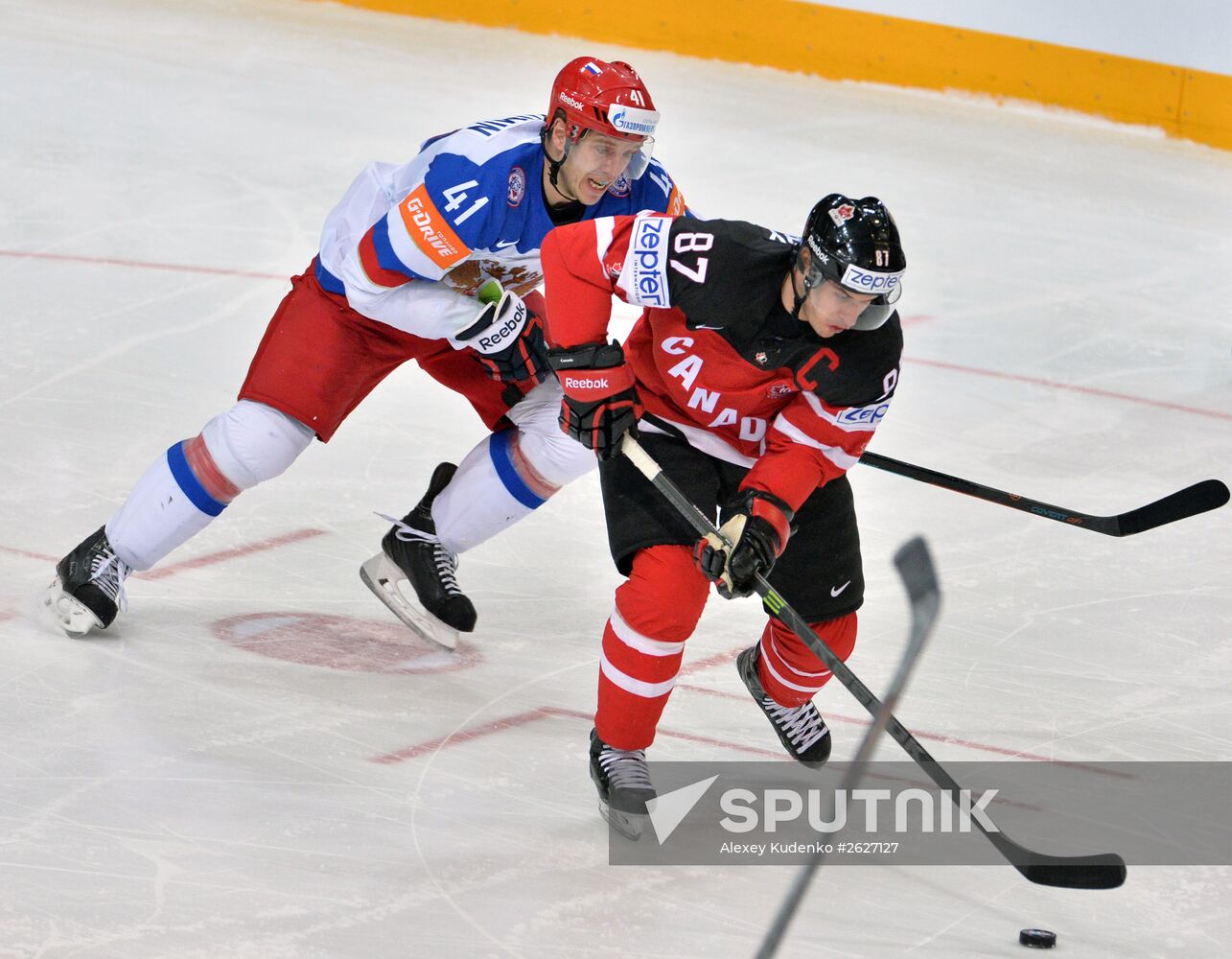 2015 IIHF World Championship. Finals. Canada vs. Russia