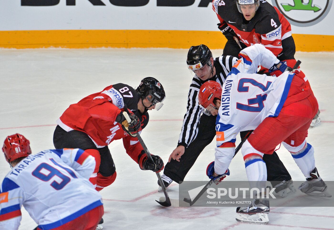 2015 IIHF World Championship. Finals. Canada vs. Russia