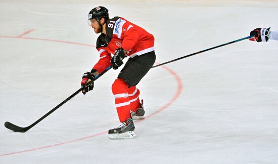 2015 IIHF World Championship. Finals. Canada vs. Russia