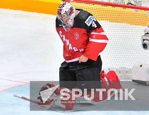 Canada's goalie Mike Smith during the finals between the national teams of Canada and Russia at the 2015 IIHF Ice Hockey World Championship. Location: Czech Republic, Prague. Author: Alexey Kudenko/Sputnik. 2015 IIHF World Championship. Finals. Canada vs. Russia