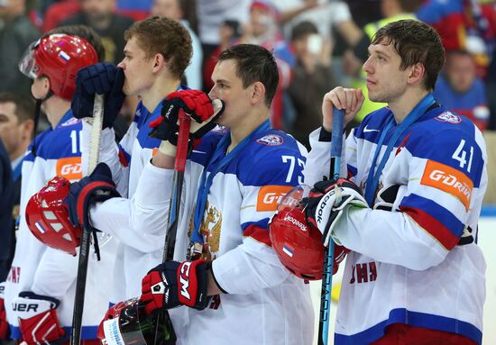 2015 IIHF Ice Hockey World Championship. Finals. Canada vs. Russia