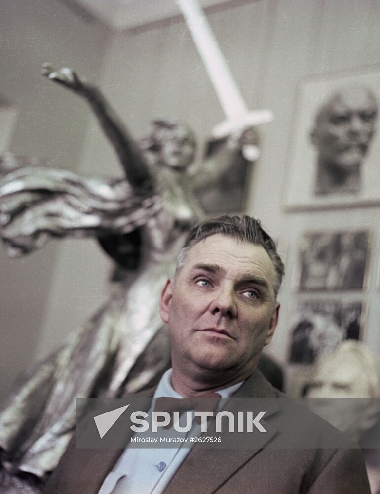 Sculptor Yevgeny Vuchetich