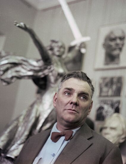 Sculptor Yevgeny Vuchetich