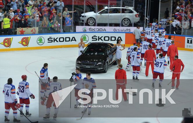 Russia's players after being defeated in the finals of the 2015 IIHF World Championship. Canada vs. Russia. Location: Czech Republic, Prague. Author: Alexey Kudenko/Sputnik. 2015 IIHF World Championship. Finals. Canada vs. Russia