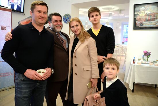 Premiere of play based on Andersen's "Tinder Box" in Moscow Puppet Theater