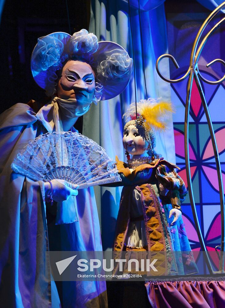 Premiere of play based on Andersen's "Tinder Box" in Moscow Puppet Theater