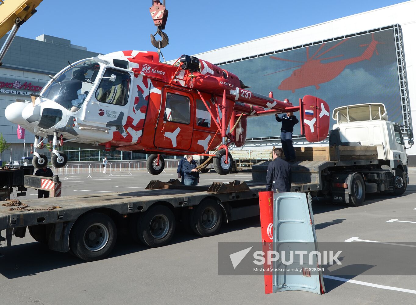 Helicopters arrive for HeliRussia 2015 expo
