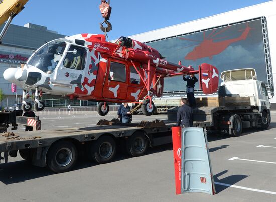 Helicopters arrive for HeliRussia 2015 expo