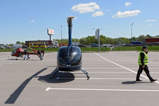 Helicopters arrive for HeliRussia 2015 expo