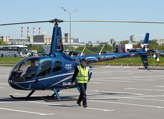 Helicopters arrive for HeliRussia 2015 expo