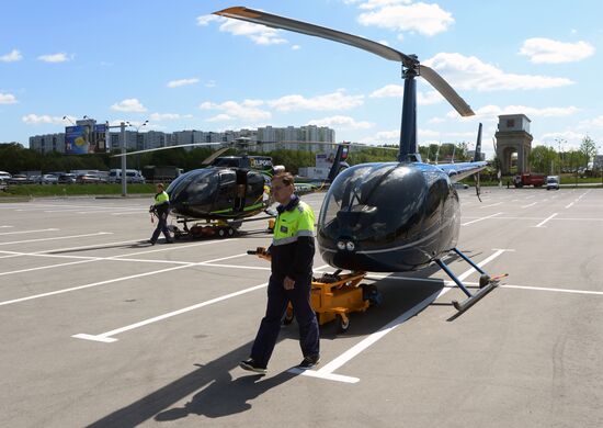 Helicopters arrive for HeliRussia 2015 expo