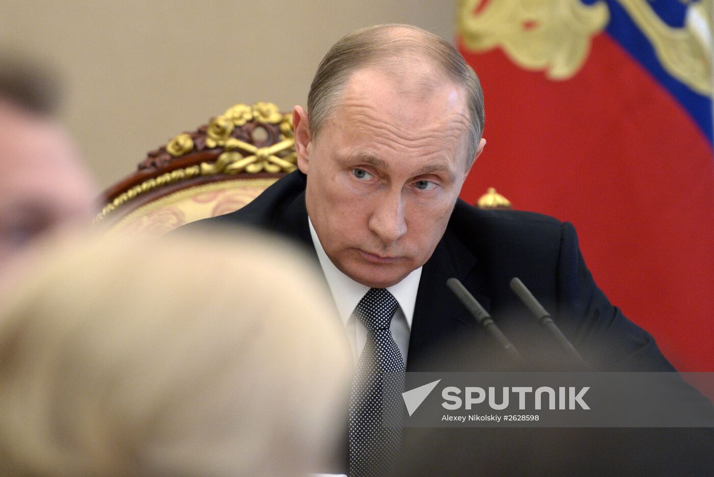 Russian President Vladimir Putin meets with Government members