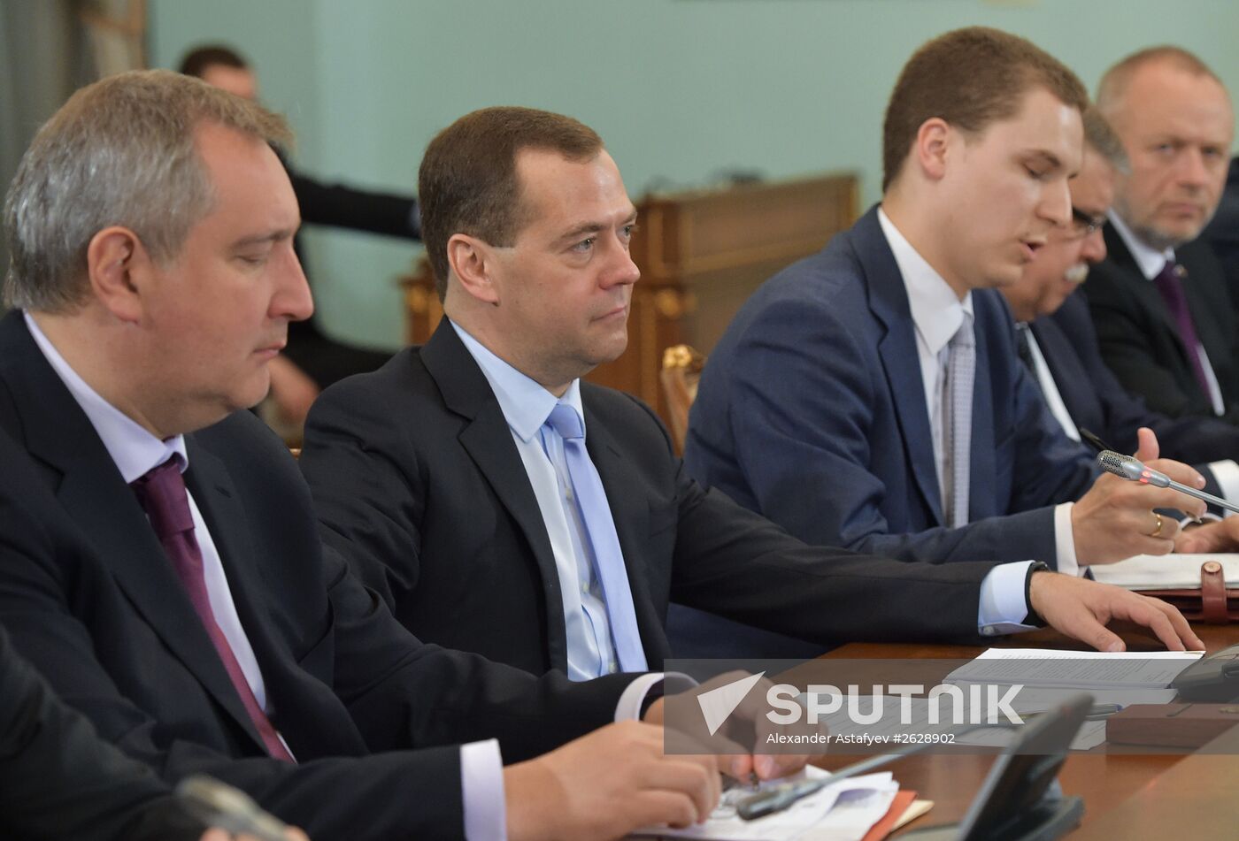 Russian Prime Minister Dmitry Medvedev meets with Prime Minister of Iraq Haider al-Abadi