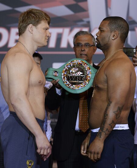 Boxing. Official weigh-ins of Alexander Povetkin and Mike Perez