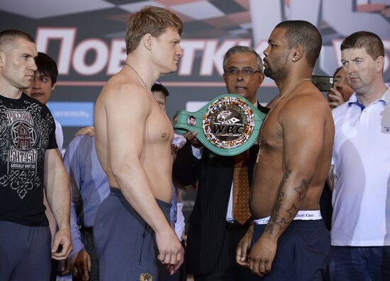 Boxing. Official weigh-ins of Alexander Povetkin and Mike Perez