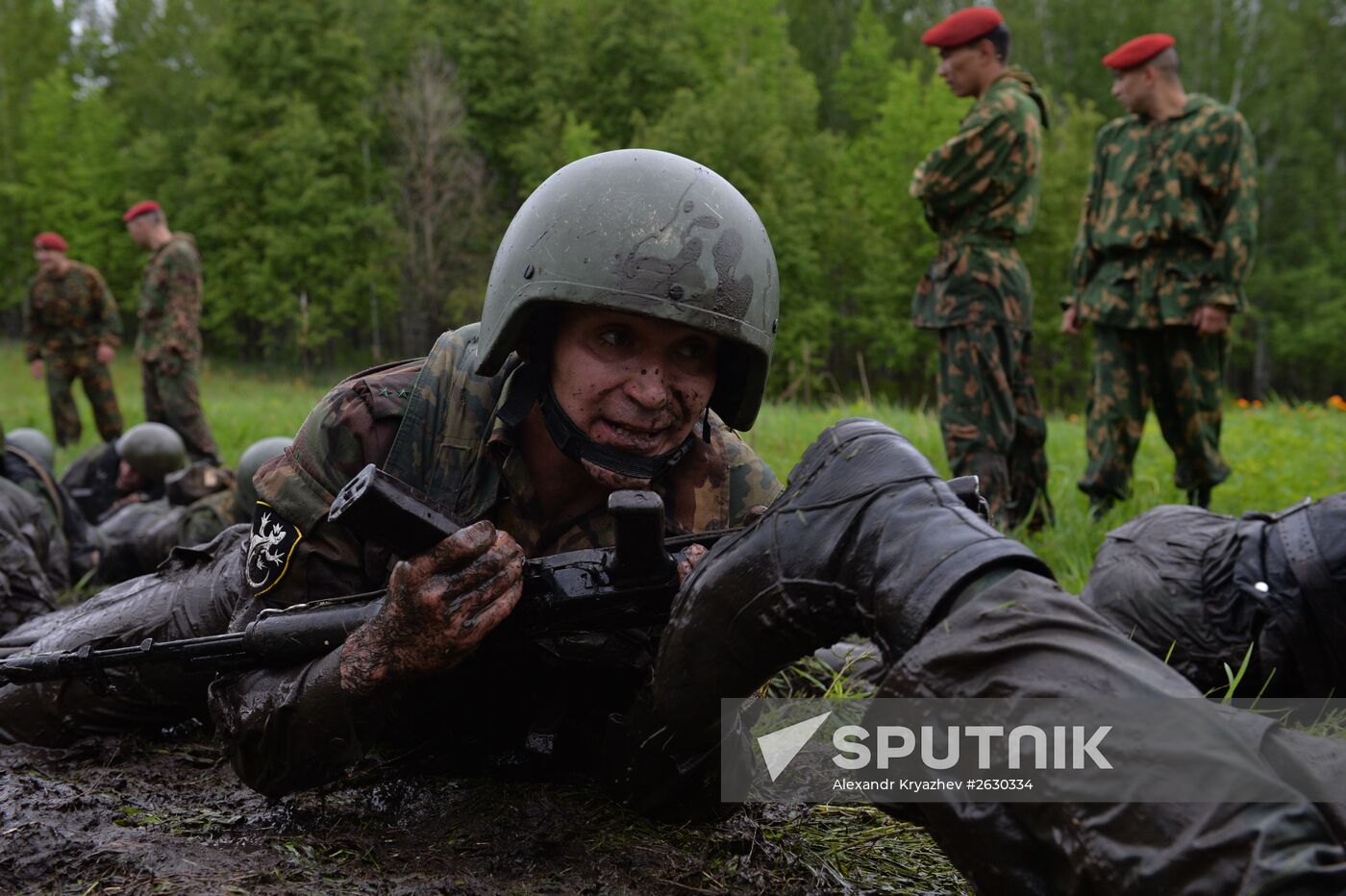 Personnel take maroon beret exam in Novosibirsk