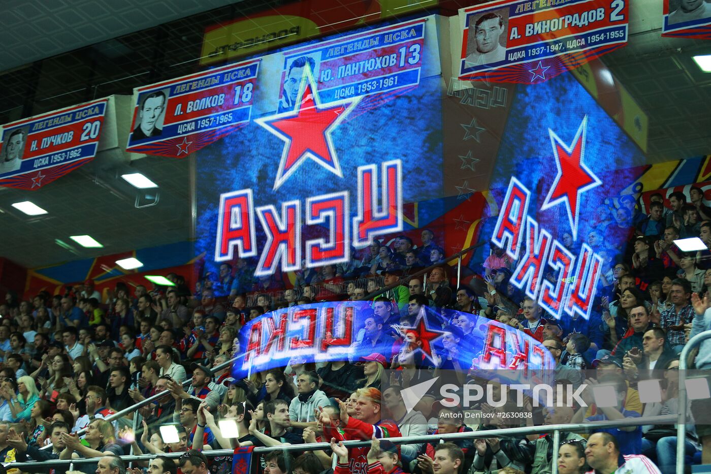 KHL championship medal award ceremony for CSKA players