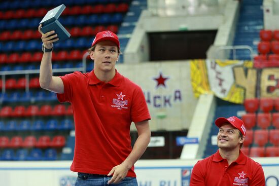 KHL championship medal award ceremony for CSKA players