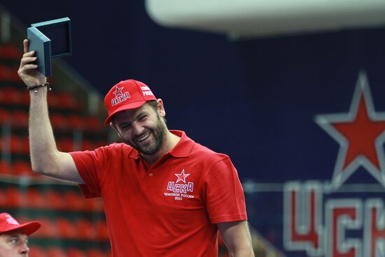 KHL championship medal award ceremony for CSKA players